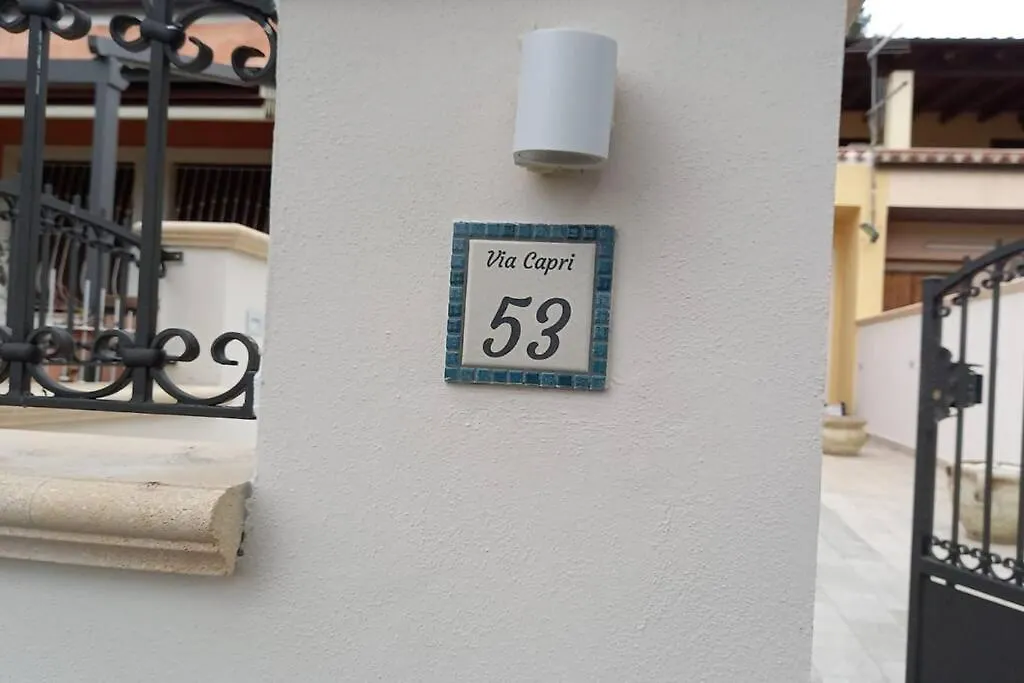 Capri 53 Villa Àrbatax 0*,  İtalya